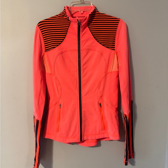 Lululemon Forme Jacket in Light Flare and Classic Inkwell size 6 - Picture 3 of 9
